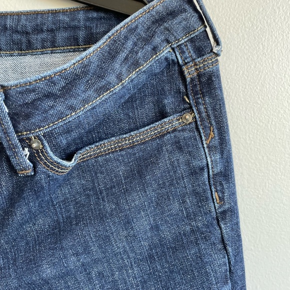 BANANA REPUBLIC CROPPED DENIM JEANS DARK BLUE CUFFED POCKETS ZIPPER CAPRI - Picture 6 of 12